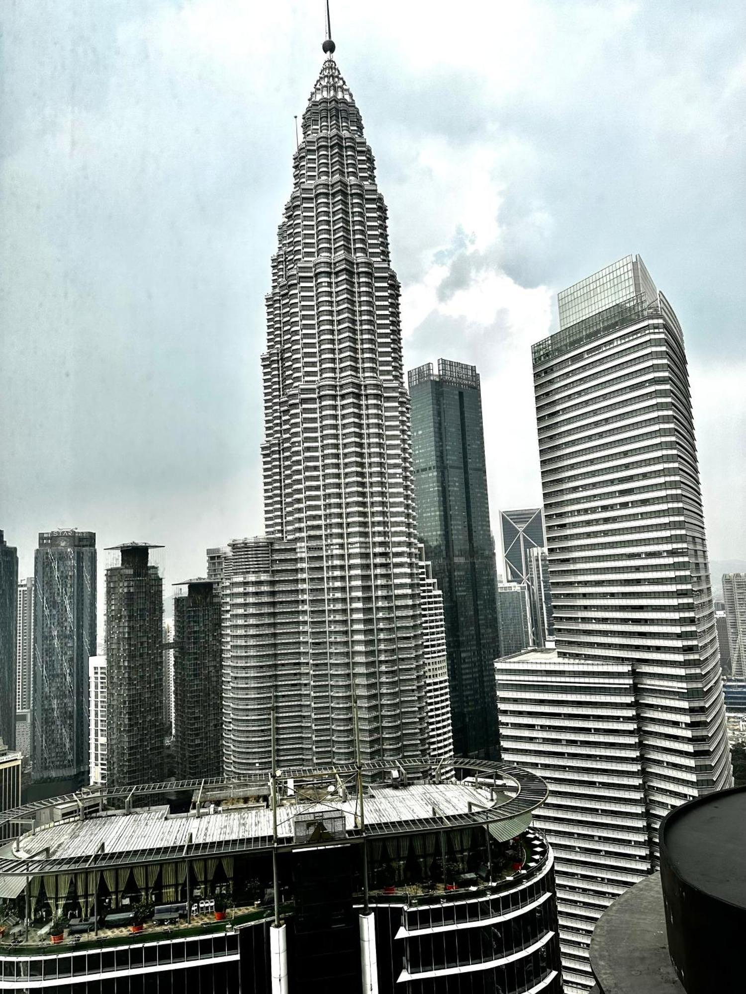 Sky Suites Klcc By Arman 쿠알라룸푸르 외부 사진