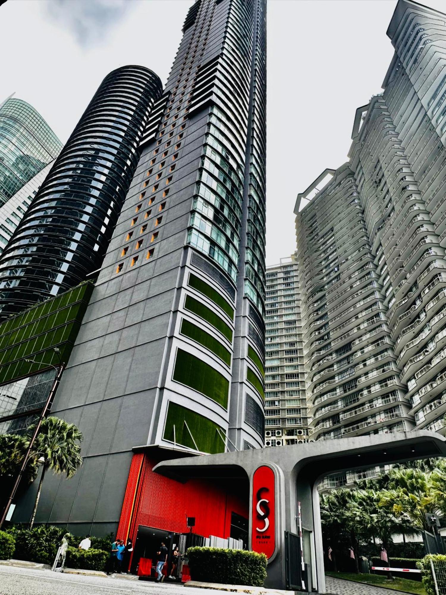 Sky Suites Klcc By Arman 쿠알라룸푸르 외부 사진